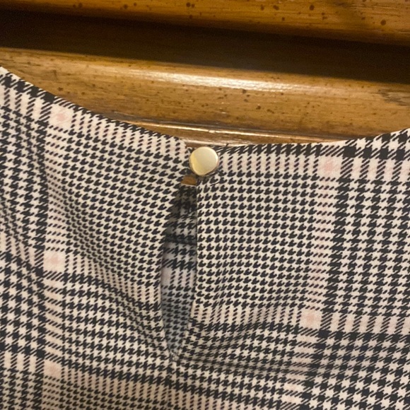 Calvin Klein Sleeveless Blouse Black/Pink/White Plaid Women’s Medium - Picture 6 of 9